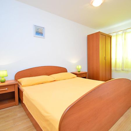 Apartment Ena By Interhome Brodarica  Bagian luar foto